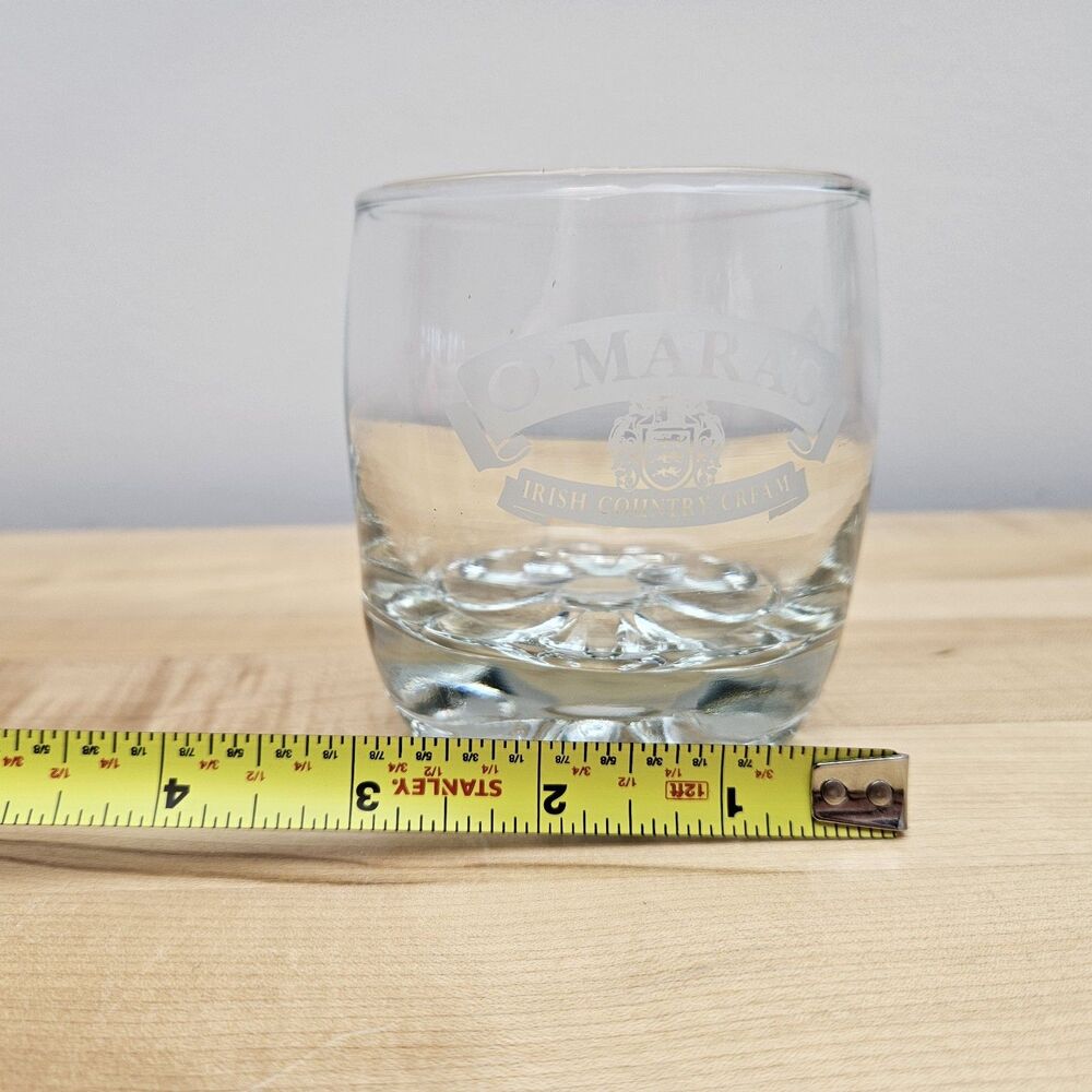 Pat O'Mara's Irish Country Cream Etched Glass Pat O'Mara Signed 8 oz Rocks Bar - Picture 9 of 10